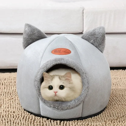 Igloo douillet à oreilles de chat
