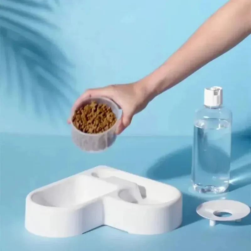 Gamelle double avec réserve d'eau
